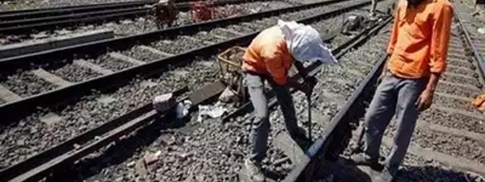 Poor track maintenance caused train derailment